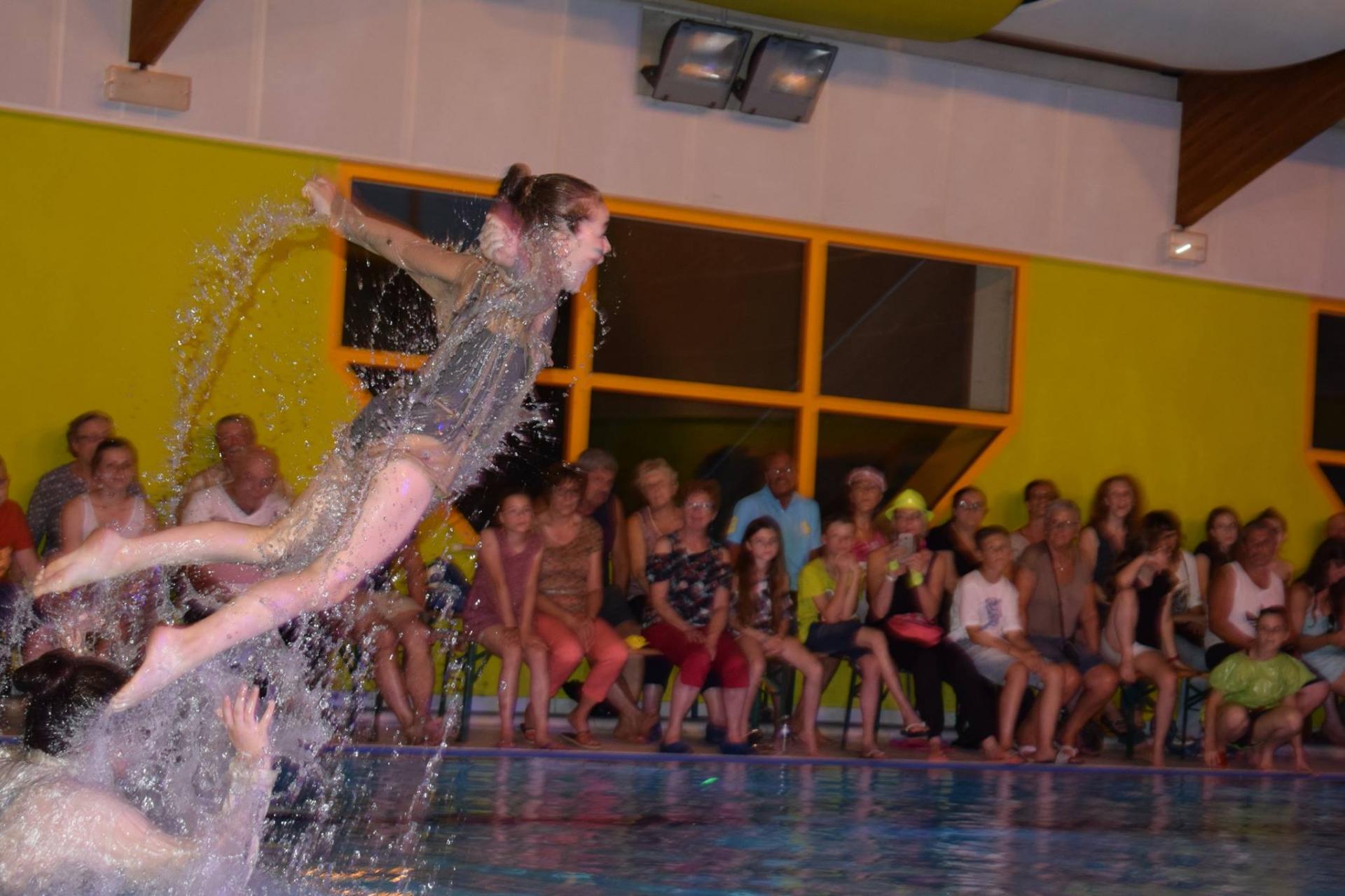 35970391_2566105866947834_4078059344334159872_o